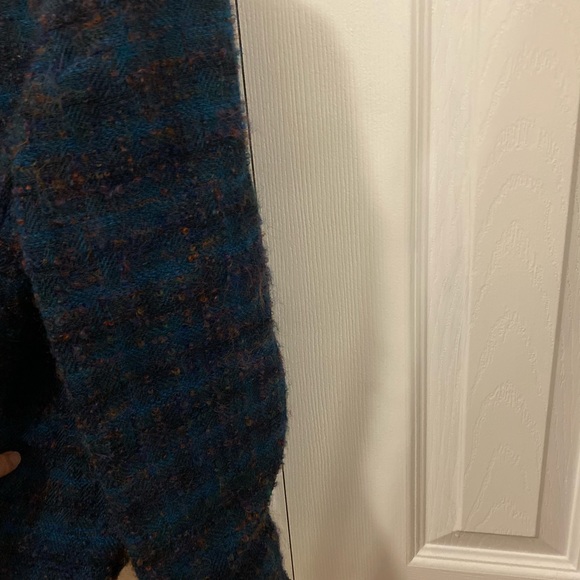 Authentic Chanel jacket coat top sweater cardigan - Picture 7 of 8